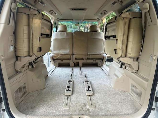 ヴェルファイア2.4 X 4WD　ワンオーナー　パワーウィンドウ　パワステ　社外ナビ　純正アルミ　ABS　キーレス　バックカメラ　左側電動スライドドア　ETC　ワイパーデアイサー 2400