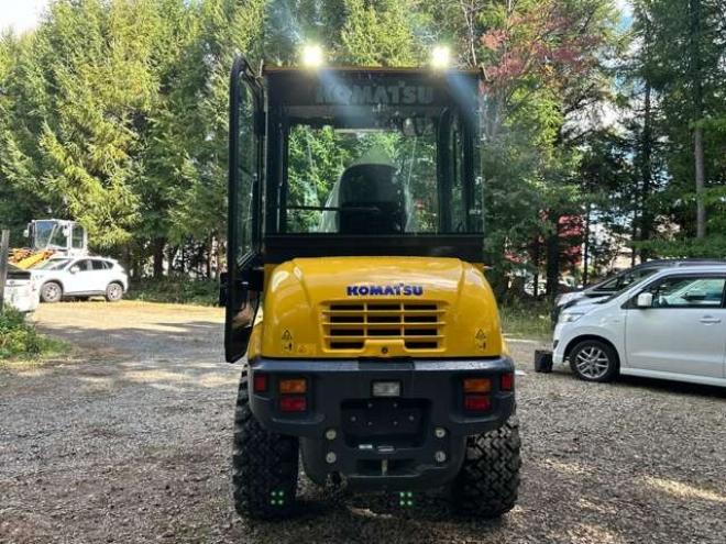 ホイールローダコマツ　WA30-6E0　18h 除雪仕様　純正キャビン　ヒーター　デフロスタ　純正AM/FMラジオ　FRワイパー　LED作業灯　スパイクタイヤ 2WD 1640