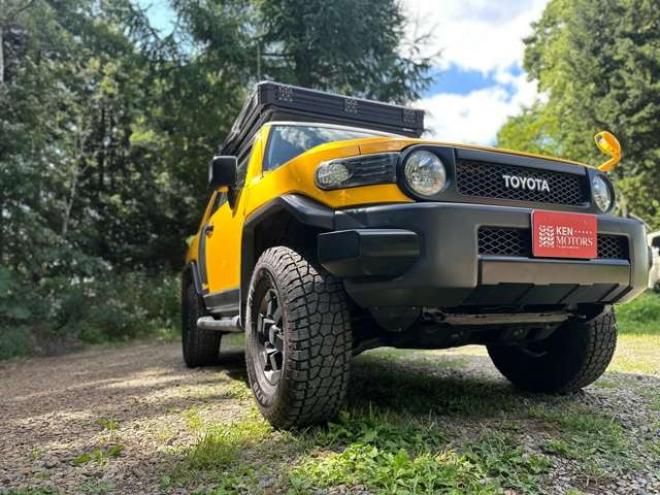FJクルーザー4.0 カラーパッケージ 4WD　INTREPIDキャンプギアルーフテント　社外10インチナビ　バックカメラ　前後ドラレコ　パワステ　パワーウィンドウ　アルミ　ABS　キーレス　ETC 4000