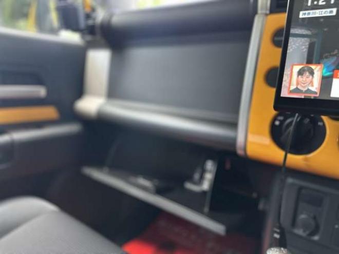 FJクルーザー4.0 カラーパッケージ 4WD　INTREPIDキャンプギアルーフテント　社外10インチナビ　バックカメラ　前後ドラレコ　パワステ　パワーウィンドウ　アルミ　ABS　キーレス　ETC 4000