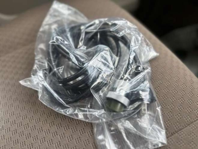 エブリィジョイン ハイルーフ 4WD　ポップアップルーフ　FFヒーター　サブバッテリー　700Wインバータリアヒーター　シンク　給水タンク　テーブル　禁煙車　パワステ　パワーウィンドウ　キーレス 660