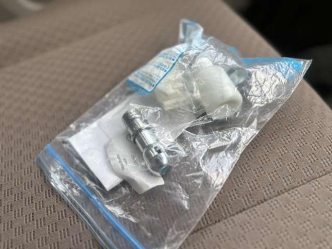 エブリィジョイン ハイルーフ 4WD　ポップアップルーフ　FFヒーター　サブバッテリー　700Wインバータリアヒーター　シンク　給水タンク　テーブル　禁煙車　パワステ　パワーウィンドウ　キーレス 660