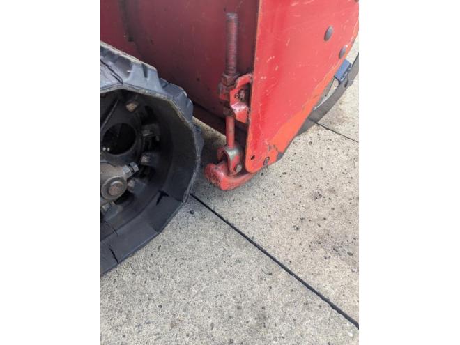 除雪機フジイ　FSR1100B　１５馬力　ガソリン　ローリング付き