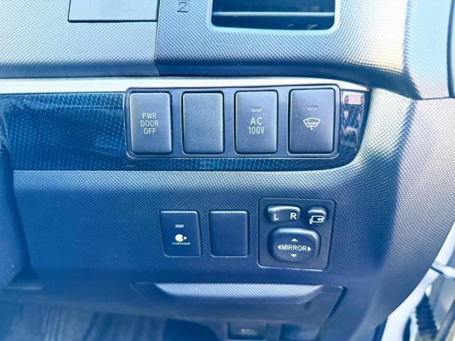 エスティマハイブリッドハイブリッド2.4アエラス 4WD　ローンが不安な方＜優遇ローン＞本州仕入　モデリスタエアロ　クルーズコントロール　ムーンルーフ 4WD 2400 5Dr