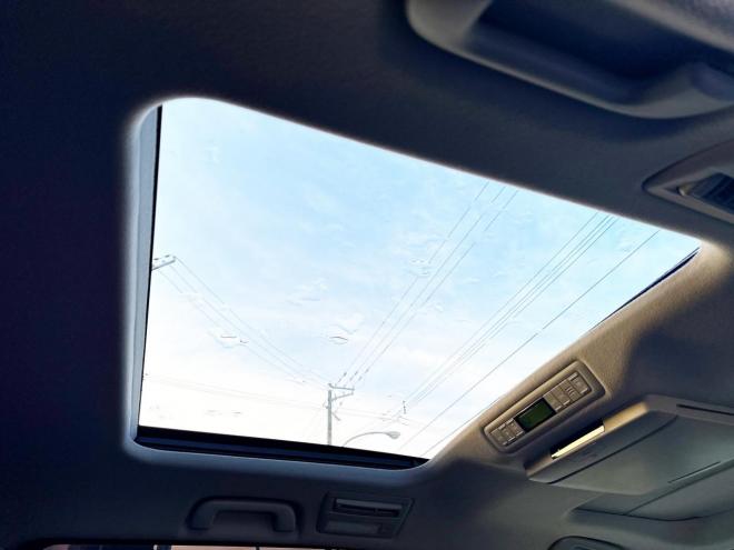 エスティマハイブリッドハイブリッド2.4アエラス 4WD　ローンが不安な方＜優遇ローン＞本州仕入　モデリスタエアロ　クルーズコントロール　ムーンルーフ 4WD 2400 5Dr