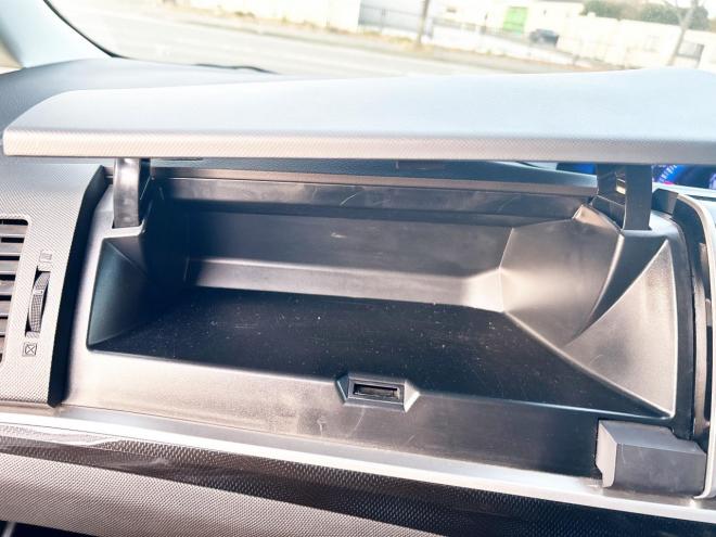 エスティマハイブリッドハイブリッド2.4アエラス 4WD　ローンが不安な方＜優遇ローン＞本州仕入　モデリスタエアロ　クルーズコントロール　ムーンルーフ 4WD 2400 5Dr