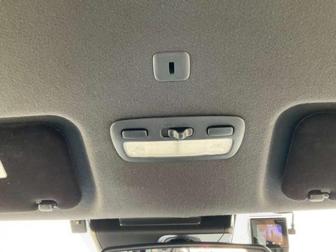 ハイエースバン2.8 スーパーGL ダークプライムII ロングボディ ディーゼルターボ 4WD　モデリスタフロントスポイラー　ワーク18インチAW　8インチナビTV 両側電動パワースライドドア 415COBRAフラットキット(ベッドキット) 2800