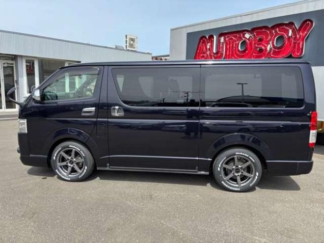 レジアスエース2.8 スーパーGL ダークプライムII ロングボディ ディーゼルターボ 4WD　415COBRA　S-6ボンネット&クリーンルック3Fリップ&ステージ2ルーフスポイラー&バッドラッカーSD-6　17インチAW　ヨコハマPARADA215/60R17　両側パワースライドドア　ETC　社外コンソールBOX 2800