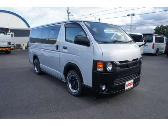 レジアスエース2.8 スーパーGL ロングボディ ディーゼルターボ 4WD　415COBRA丸目キット&CL3フロントリップ&ステージIリアスポ　415SAFARIオーバーフェンダー　ESSEXステラ16インチAW　TOYOオープンカントリーR/T　415COBRAベッドキット　寒冷地仕様　純正ETC 新品シートカバー 2800