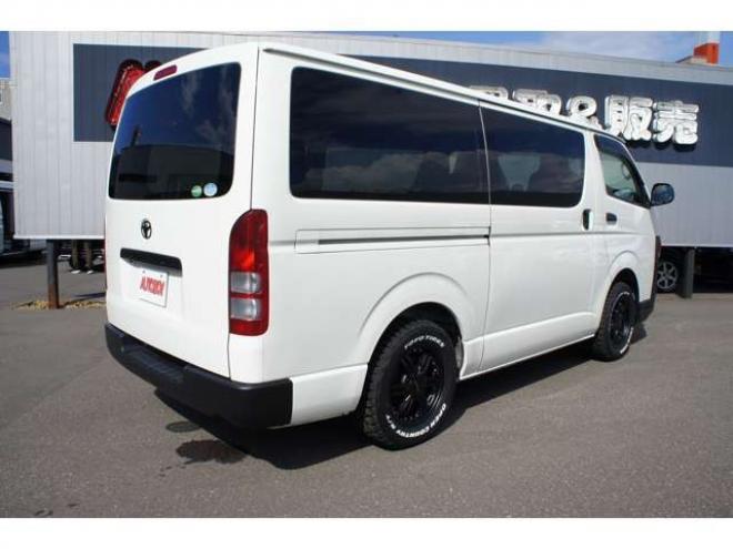 ハイエースバン2.8 DX ロング ディーゼルターボ 4WD　フロントシートセパレート仕様変更済　　　センターコンソール付　415COBRA丸目ライトキット&バッドラッカー16インチAW　415SAFARIフロントスポイラー　TOYOオープンカントリーR/T　電動格納ドアミラー 2800