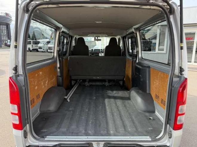 ハイエースバン2.8 DX ロング ディーゼルターボ 4WD　寒冷地仕様　415COBRA　丸目ヘッドライトキット　サファイアフロントリップスポイラー　ENCB16インチアルミ　トーヨーオープンカントリー　リアヒーター　リアエアコン 2800