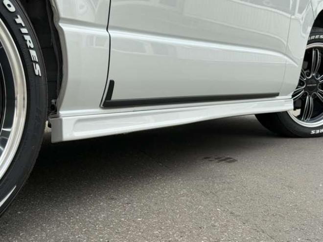 ハイエースバン2.8 スーパーGL ダークプライムII ロングボディ ディーゼルターボ 4WD　ワンオーナー 寒冷地仕様 パノラミックビューモニター デジタルインナーミラー 415COBRA CL-3フロントリップ CL-2サイドステップ　CL-ステップリアバンパー　ステージ2　バッドラッカー18インチアルミ　トーヨーH30 2800