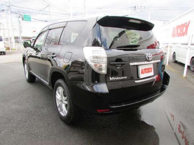 ヴァンガード2.4 240S 4WD　純正ナビ/フルセグTV/バックカメラ/フロントカメラ/サイドカメラ/ETC/ドライブレコーダー/LEDヘッドライト・フォグ/エンジンスターター 2400