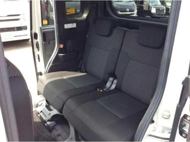 ピクシスメガL SAIII 4WD　両側パワスラ　スマートキー　純正ナビ 660