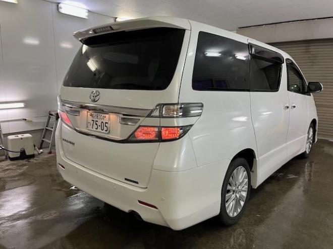 ヴェルファイア２．４Ｚ　本州仕入　後期型　ワンオーナー　寒冷地仕様　禁煙車　両側パワースライドドア　純正１８インチＡＷ　純正１６ＡＷ＋スタッドレスタイヤ　純正ナビ　フルセグ地デジ　ＤＶＤ再生　Ｂｌｕｅｔｏｏｔｈ　バックカメラ 4WD 2400 5Dr