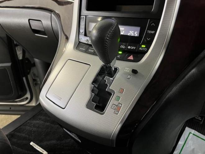 ヴェルファイア２．４Ｚ　本州仕入　後期型　ワンオーナー　寒冷地仕様　禁煙車　両側パワースライドドア　純正１８インチＡＷ　純正１６ＡＷ＋スタッドレスタイヤ　純正ナビ　フルセグ地デジ　ＤＶＤ再生　Ｂｌｕｅｔｏｏｔｈ　バックカメラ 4WD 2400 5Dr