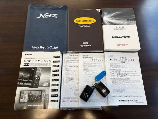 ヴェルファイア２．４Ｚ　本州仕入　後期型　ワンオーナー　寒冷地仕様　禁煙車　両側パワースライドドア　純正１８インチＡＷ　純正１６ＡＷ＋スタッドレスタイヤ　純正ナビ　フルセグ地デジ　ＤＶＤ再生　Ｂｌｕｅｔｏｏｔｈ　バックカメラ 4WD 2400 5Dr