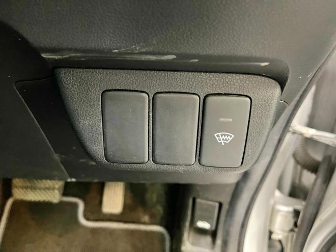 フィット1.3G 4WD 5年保証 ナビTV Bカメ 寒冷地仕様 禁煙 車検整備2年付