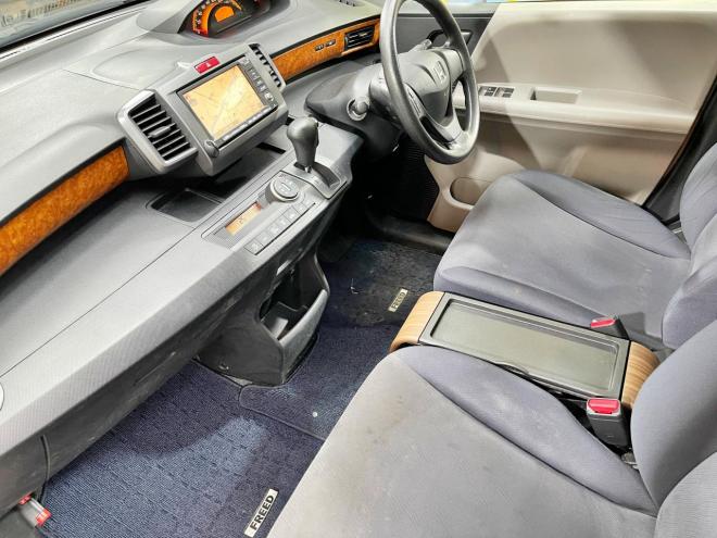 フリード1.5フレックスFパッケージ 4WD 5年保証 パワスラ ナビTV Bカメ 寒冷地仕様 禁煙 車検整備2年付 修復歴無