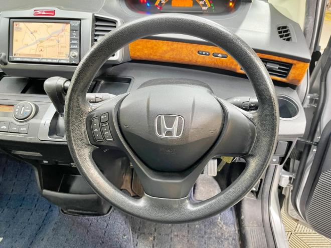 フリード1.5フレックスFパッケージ 4WD 5年保証 パワスラ ナビTV Bカメ 寒冷地仕様 禁煙 車検整備2年付 修復歴無