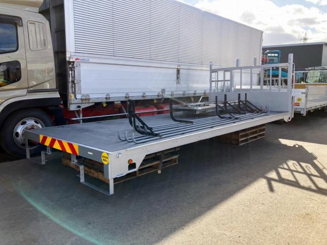 その他新車外し　トラック中古荷台ボディ　5500mmワイド