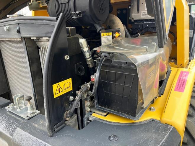 フォークリフトコマツ　中古　ホイールローダーリフト　WA50-8　不整地リフト　建機