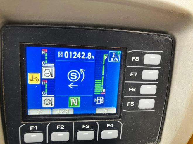 フォークリフトコマツ　中古　ホイールローダーリフト　WA50-8　不整地リフト　建機