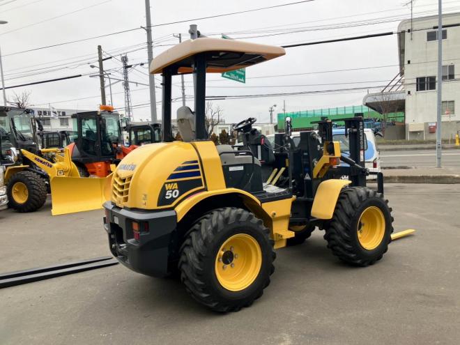 フォークリフトコマツ　中古　ホイールローダーリフト　WA50-8　不整地リフト　建機