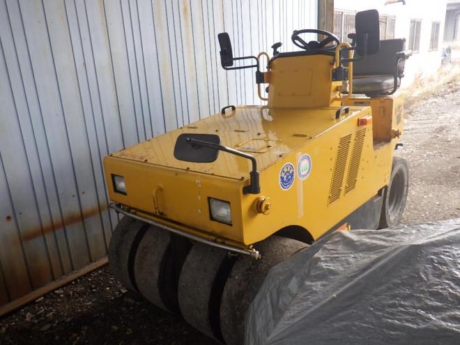 その他サカイ　ロードローラー TS160