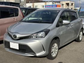 ヴィッツ　 4WD 1300 5Dr