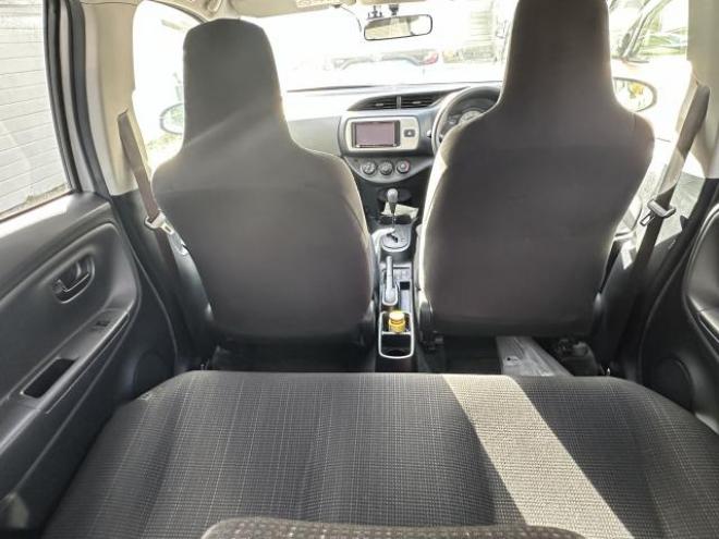 ヴィッツ 4WD 1300 5Dr