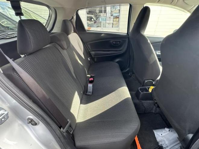 ヴィッツ 4WD 1300 5Dr