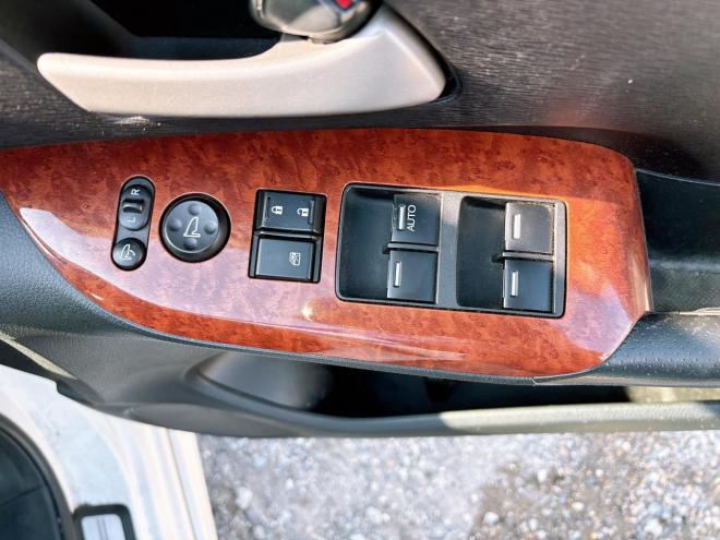 オデッセイ2.4Mエアロパッケージ 4WD　ローンが不安な方＜優遇ローン＞1年保証　純正ナビ　バックカメラ