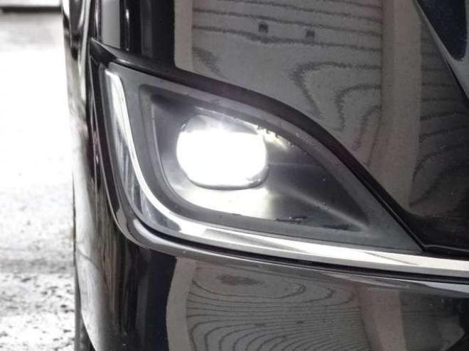 エスクァイア2.0 Gi 4WD　本州車　保証1年/走行距離無制限　4WD　セーフティセンス　両側パワースライドドア　ALPINE製ナビ 地デジ　バックカメラ　サイドカメラ　Bluetooth接続　純正エンジンスターター　シートヒーター　LEDヘッドライト 2000