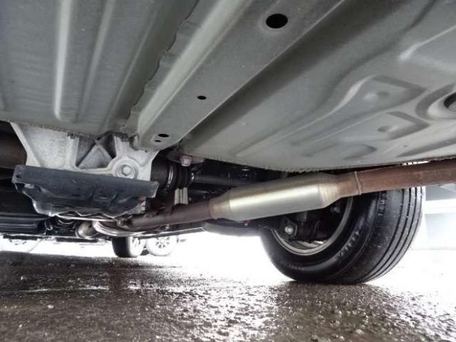 エスクァイア2.0 Gi 4WD　本州車　保証1年/走行距離無制限　4WD　セーフティセンス　両側パワースライドドア　ALPINE製ナビ 地デジ　バックカメラ　サイドカメラ　Bluetooth接続　純正エンジンスターター　シートヒーター　LEDヘッドライト 2000