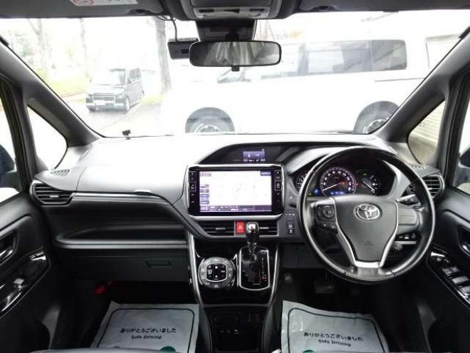 エスクァイア2.0 Gi 4WD　本州車　保証1年/走行距離無制限　4WD　セーフティセンス　両側パワースライドドア　ALPINE製ナビ 地デジ　バックカメラ　サイドカメラ　Bluetooth接続　純正エンジンスターター　シートヒーター　LEDヘッドライト 2000