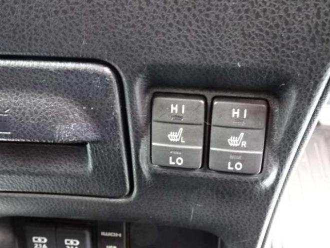 エスクァイア2.0 Gi 4WD　本州車　保証1年/走行距離無制限　4WD　セーフティセンス　両側パワースライドドア　ALPINE製ナビ 地デジ　バックカメラ　サイドカメラ　Bluetooth接続　純正エンジンスターター　シートヒーター　LEDヘッドライト 2000