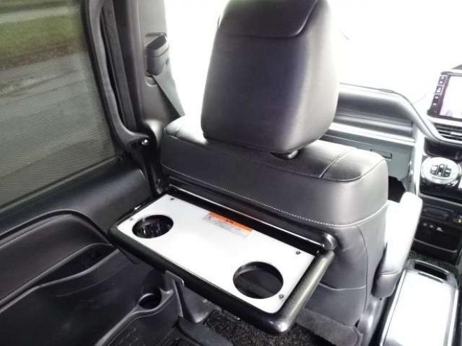 エスクァイア2.0 Gi 4WD　本州車　保証1年/走行距離無制限　4WD　セーフティセンス　両側パワースライドドア　ALPINE製ナビ 地デジ　バックカメラ　サイドカメラ　Bluetooth接続　純正エンジンスターター　シートヒーター　LEDヘッドライト 2000