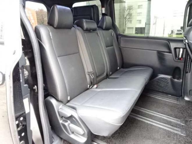 エスクァイア2.0 Gi 4WD　本州車　保証1年/走行距離無制限　4WD　セーフティセンス　両側パワースライドドア　ALPINE製ナビ 地デジ　バックカメラ　サイドカメラ　Bluetooth接続　純正エンジンスターター　シートヒーター　LEDヘッドライト 2000