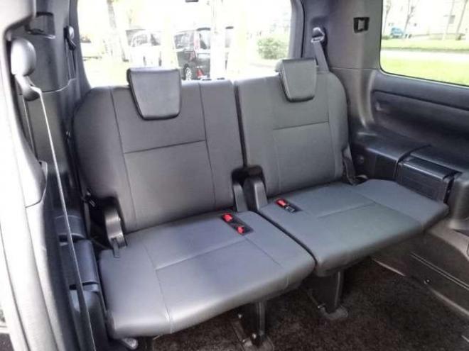 エスクァイア2.0 Gi 4WD　本州車　保証1年/走行距離無制限　4WD　セーフティセンス　両側パワースライドドア　ALPINE製ナビ 地デジ　バックカメラ　サイドカメラ　Bluetooth接続　純正エンジンスターター　シートヒーター　LEDヘッドライト 2000