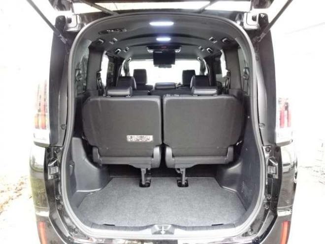 エスクァイア2.0 Gi 4WD　本州車　保証1年/走行距離無制限　4WD　セーフティセンス　両側パワースライドドア　ALPINE製ナビ 地デジ　バックカメラ　サイドカメラ　Bluetooth接続　純正エンジンスターター　シートヒーター　LEDヘッドライト 2000