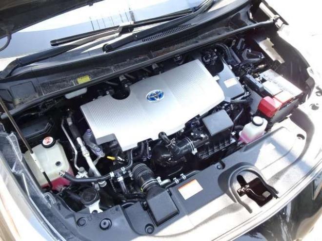 プリウス1.8 A プレミアム E-Four 4WD　本州車 ハイブリットシステム2年保証/走行距離無制限　 4WD　TRDエアロ　ブラインドスポットモニター　純正ナビ　地デジ　バックカメラ　18インチアルミ　本革シート　ヘッドアップディスプレイ　AC100V 1800
