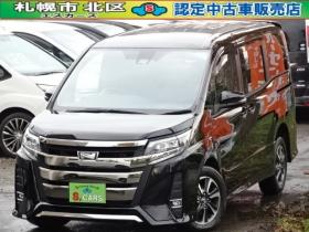 ノア　2.0 Si 4WD　本州車　保証1年/走行距離無制限　4WD　後期　セーフティセンス　両側パワースライドドア　純正9インチワイドナビ　　地デジ　バックカメラ　ALPINE12インチフリップダウンモニター　LEDヘッドライト 2000