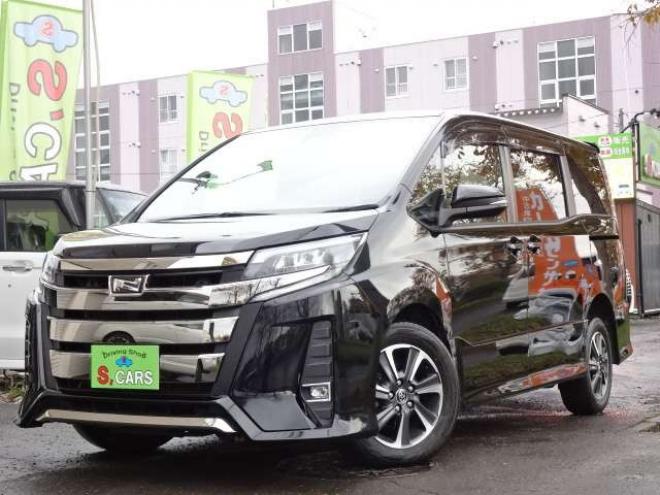 ノア2.0 Si 4WD　本州車　保証1年/走行距離無制限　4WD　後期　セーフティセンス　両側パワースライドドア　純正9インチワイドナビ　　地デジ　バックカメラ　ALPINE12インチフリップダウンモニター　LEDヘッドライト 2000
