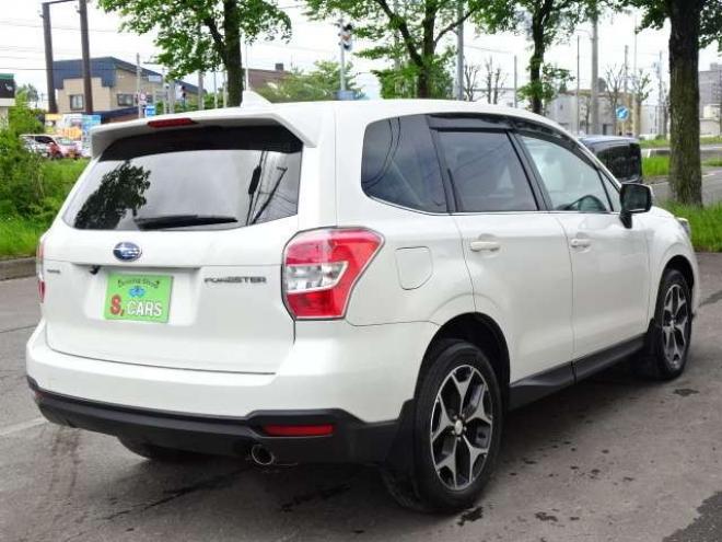 フォレスター2.0 S リミテッド 4WD　アイサイト　本州車　保証1年/走行距離無制　4WD ナビ　地デジ　Bluetooth接続　バックカメラ　ハーフレザーパワーシート　シートヒーター　純正18インチアルミ　クルーズコントロール　USBコンセント　ETC 2000