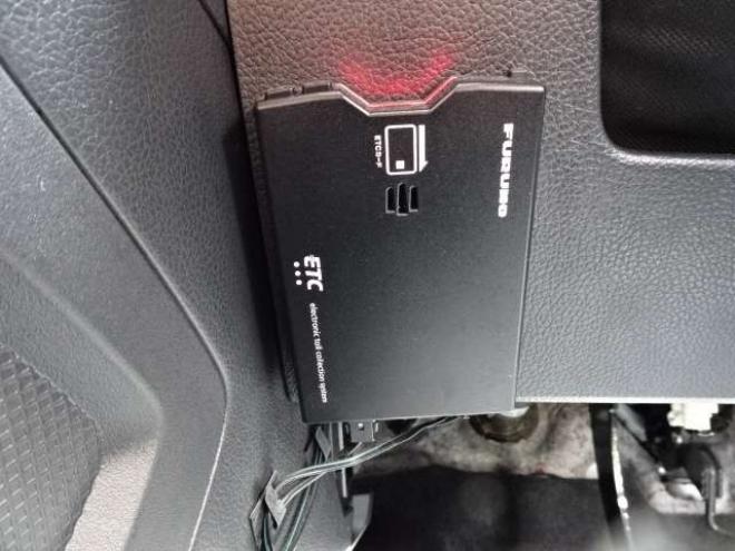 フォレスター2.0 S リミテッド 4WD　アイサイト　本州車　保証1年/走行距離無制　4WD ナビ　地デジ　Bluetooth接続　バックカメラ　ハーフレザーパワーシート　シートヒーター　純正18インチアルミ　クルーズコントロール　USBコンセント　ETC 2000