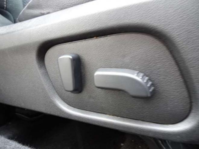 フォレスター2.0 S リミテッド 4WD　アイサイト　本州車　保証1年/走行距離無制　4WD ナビ　地デジ　Bluetooth接続　バックカメラ　ハーフレザーパワーシート　シートヒーター　純正18インチアルミ　クルーズコントロール　USBコンセント　ETC 2000