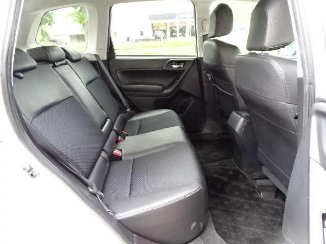 フォレスター2.0 S リミテッド 4WD　アイサイト　本州車　保証1年/走行距離無制　4WD ナビ　地デジ　Bluetooth接続　バックカメラ　ハーフレザーパワーシート　シートヒーター　純正18インチアルミ　クルーズコントロール　USBコンセント　ETC 2000