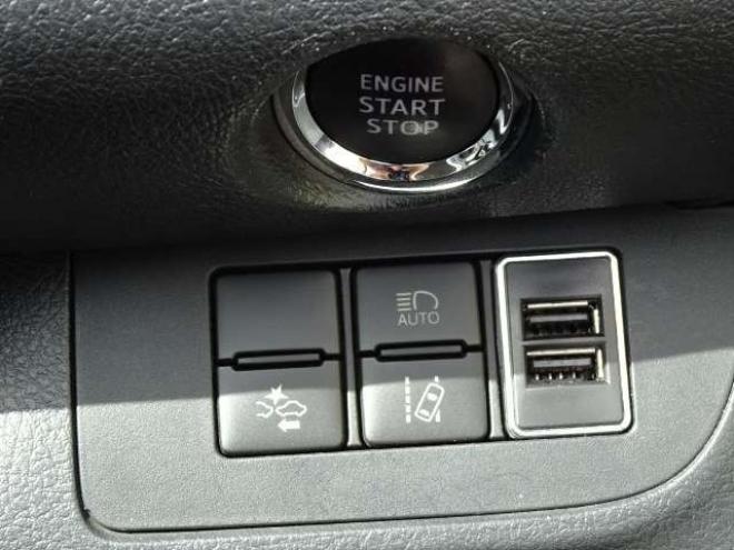 シエンタ1.5 G クエロ 4WD　本州車　保証1年/走行距離無制限　4WD　両側パワースライドドア　衝突軽減システム　オートマチックハイビーム　LDA　　前席シートヒーター　ドライブレコーダー　ETC　プッシュスタート　スマートキー 1500