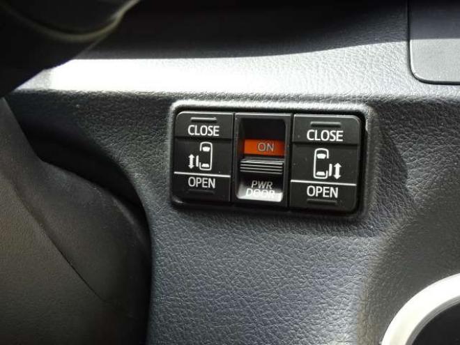 シエンタ1.5 G クエロ 4WD　本州車　保証1年/走行距離無制限　4WD　両側パワースライドドア　衝突軽減システム　オートマチックハイビーム　LDA　　前席シートヒーター　ドライブレコーダー　ETC　プッシュスタート　スマートキー 1500